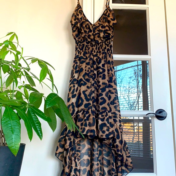 High-Low Animal Print Ruffled Dress 🐆 - Picture 2 of 11